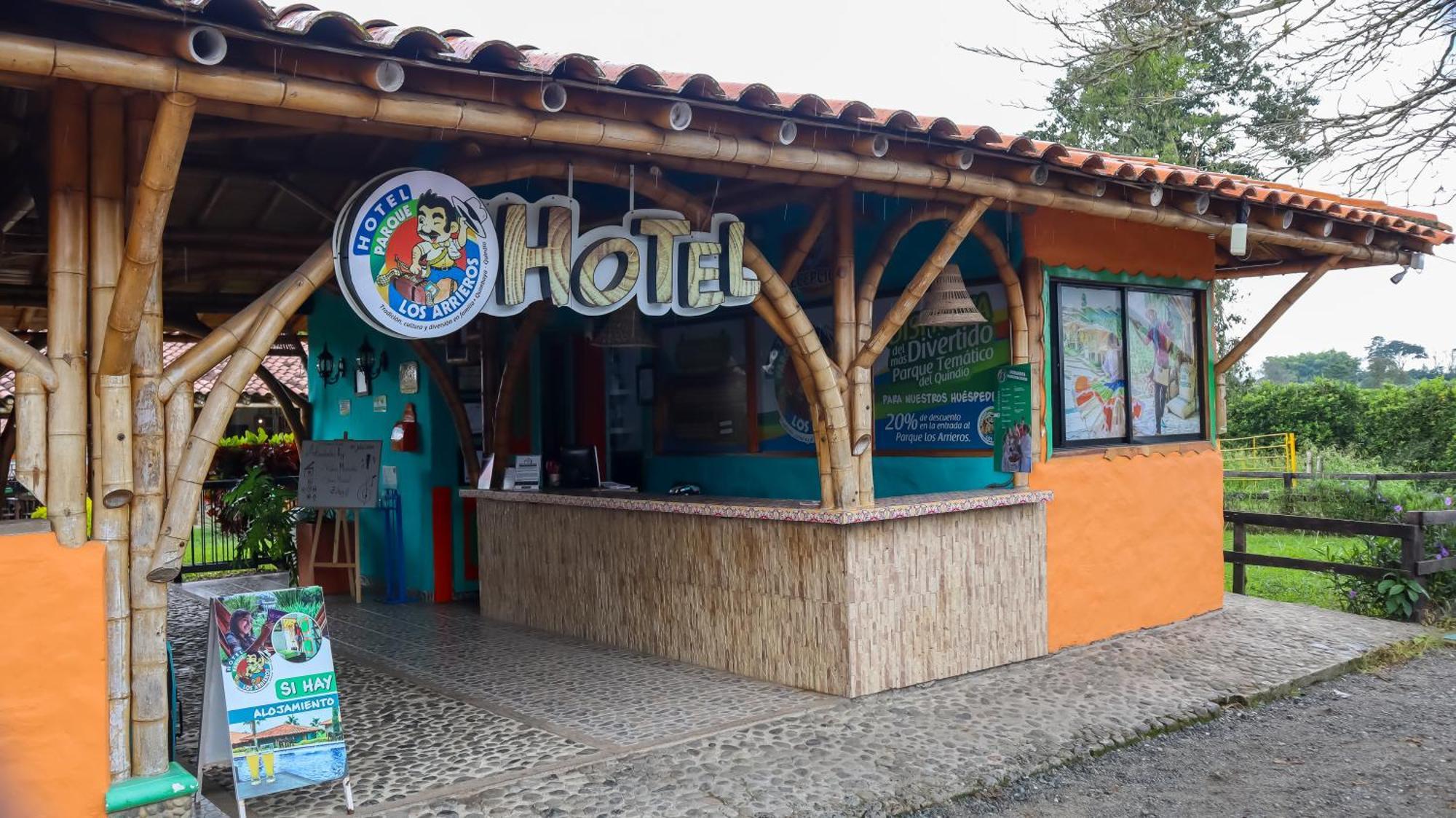 Hotel Parque De Los Arrieros Montenegro Dış mekan fotoğraf