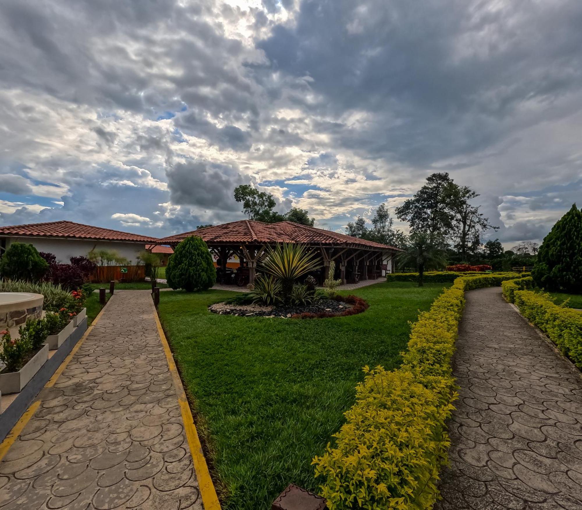 Hotel Parque De Los Arrieros Montenegro Dış mekan fotoğraf