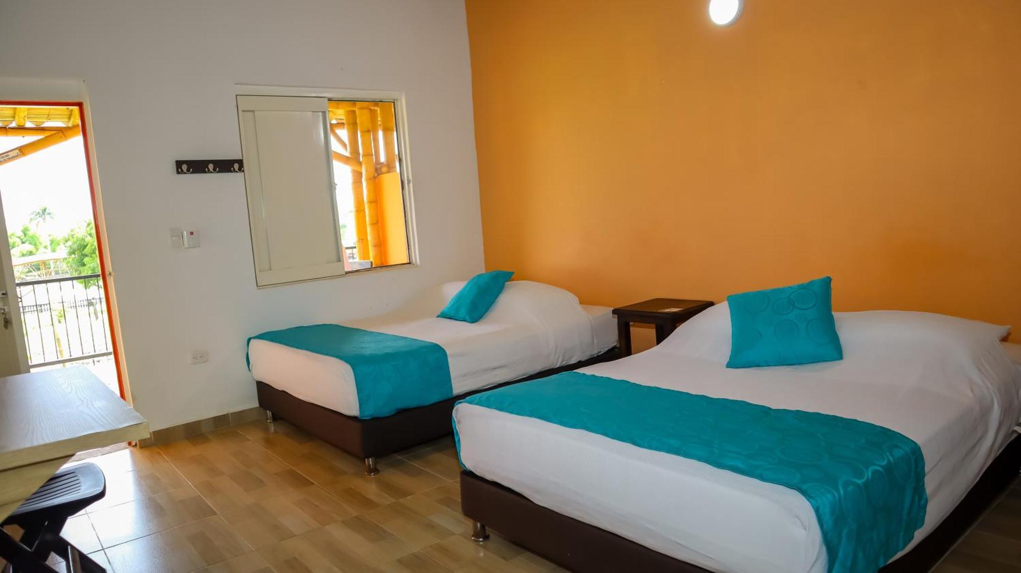 Hotel Parque De Los Arrieros Montenegro Dış mekan fotoğraf