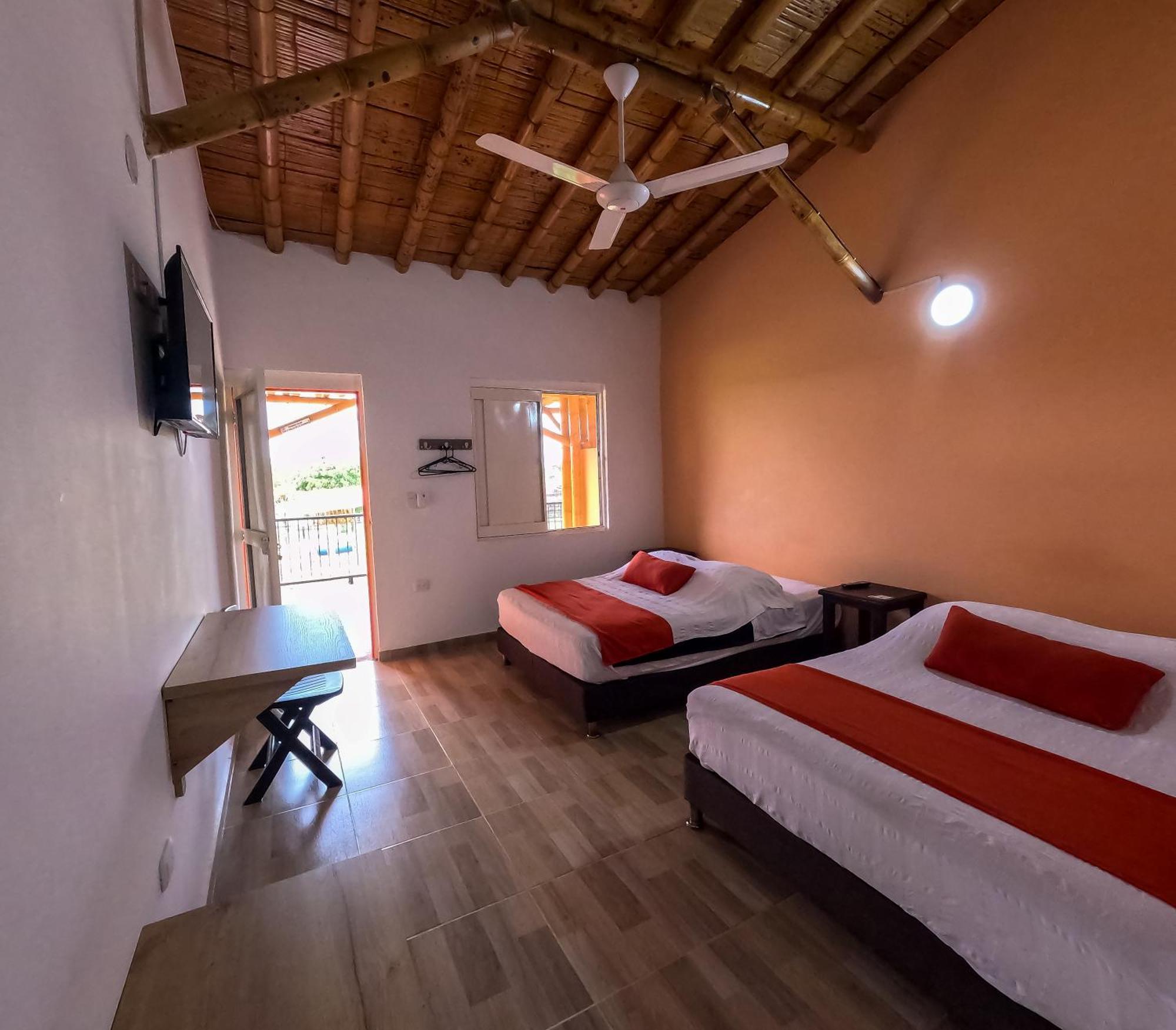 Hotel Parque De Los Arrieros Montenegro Dış mekan fotoğraf